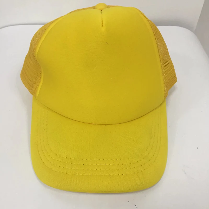 ¿Por qué la gorra de malla de esponja se está convirtiendo en una opción popular para gorros cómodos y transpirables?